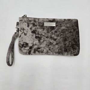 Adrienne Vittadini Gray Velvet Charging Wallet Wristlet - MSRP iPhone USB